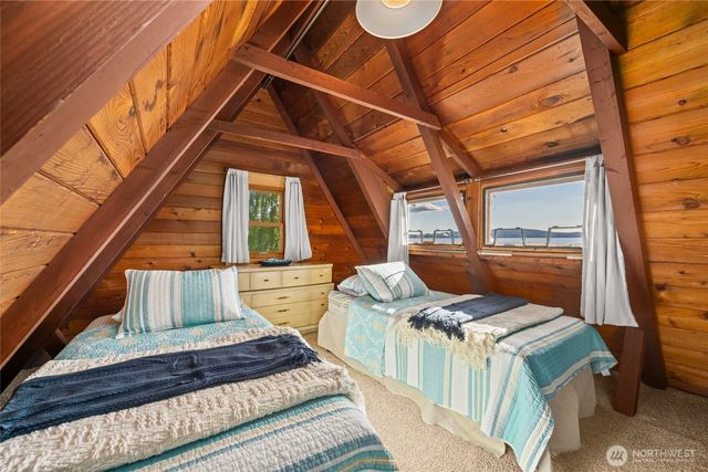 12312 Seabird Lane, Mount Vernon, WA 98273