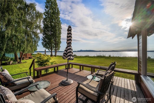 12312 Seabird Lane, Mount Vernon, WA 98273