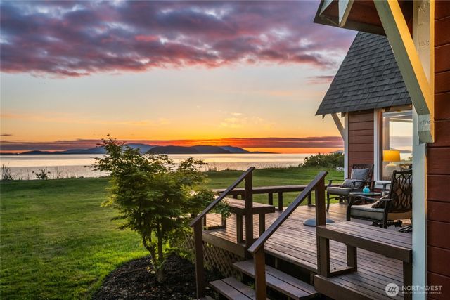 12312 Seabird Lane, Mount Vernon, WA 98273