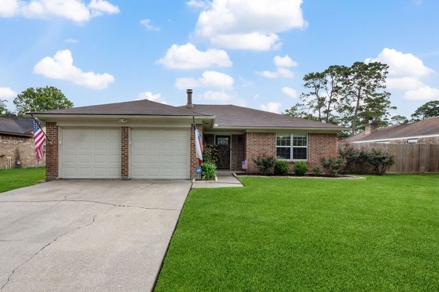 9910 El Chaco Street, Baytown, TX 77521
