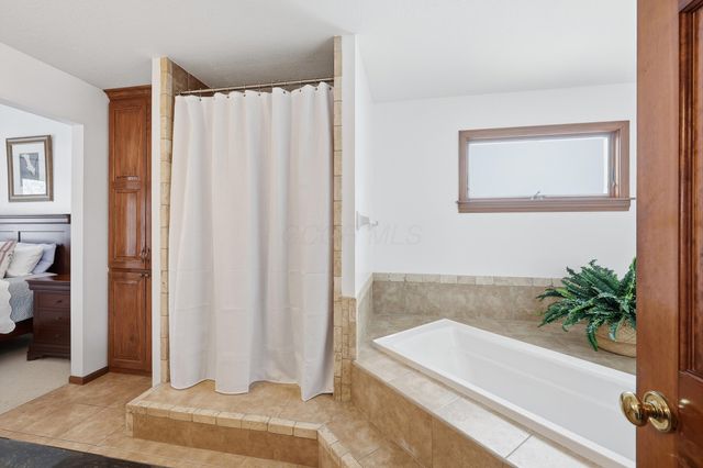 12819 Sugar Mill Lane, Plain City, OH 43064