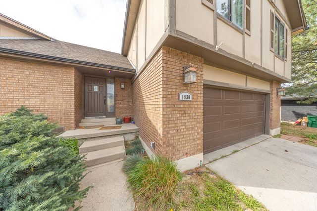 1930 E SOUTHBRIDGE WAY, Sandy, UT 84093