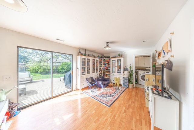 1930 E SOUTHBRIDGE WAY, Sandy, UT 84093