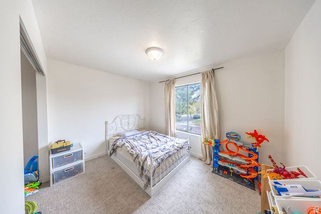 1930 E SOUTHBRIDGE WAY, Sandy, UT 84093