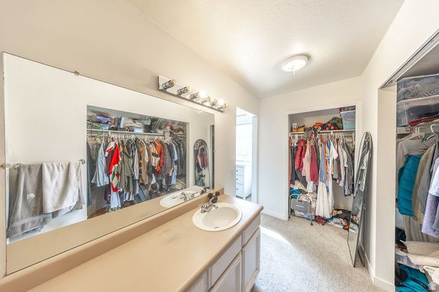 1930 E SOUTHBRIDGE WAY, Sandy, UT 84093