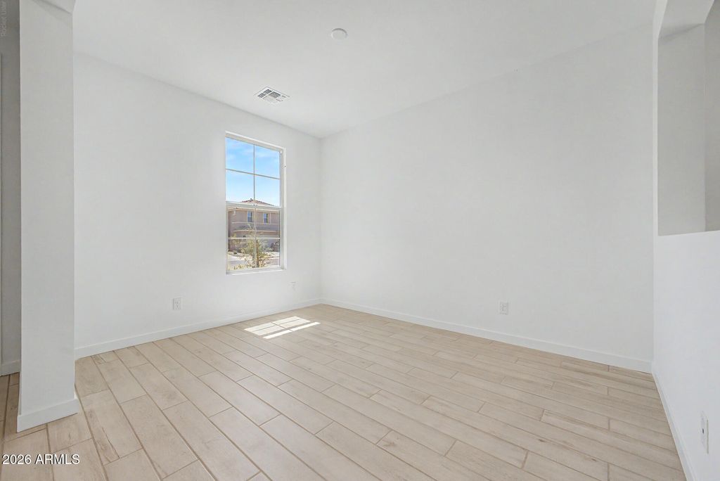 16976 W BUCKHORN Trail, Surprise, AZ 85387 — photo 4