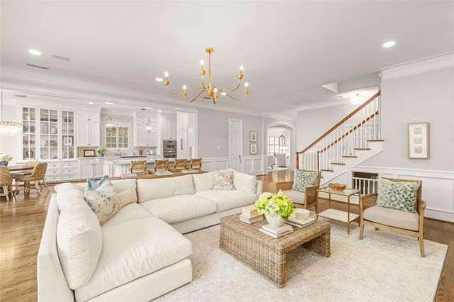 4220 Riley Street, West University Place, TX 77005