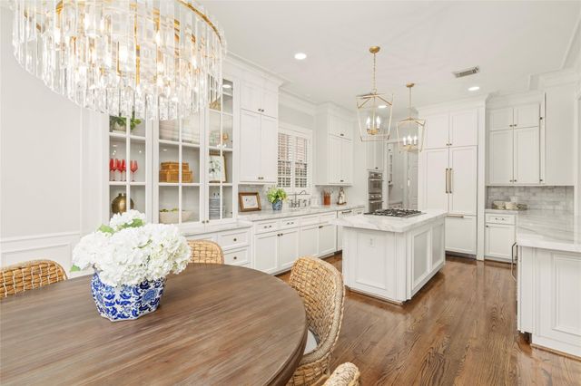 4220 Riley Street, West University Place, TX 77005