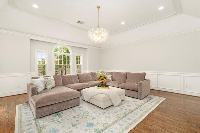 4220 Riley Street, West University Place, TX 77005
