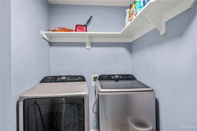 214 Pat Cannon Avenue, Weslaco, TX 78596