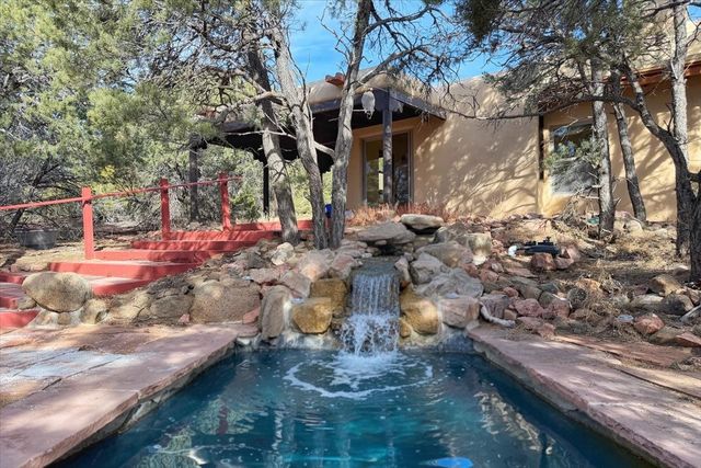 64 Cibola Circle, Santa Fe, NM 87505