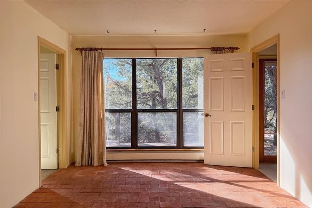 64 Cibola Circle, Santa Fe, NM 87505