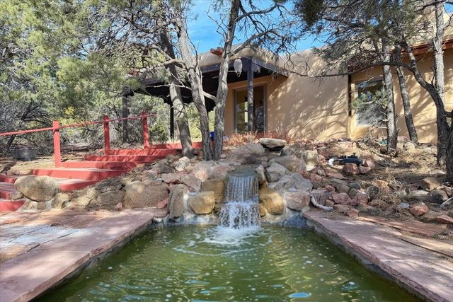 64 Cibola Circle, Santa Fe, NM 87505