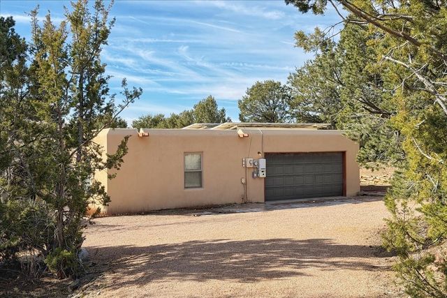 64 Cibola Circle, Santa Fe, NM 87505