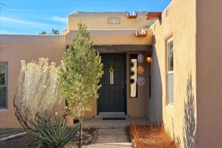 64 Cibola Circle, Santa Fe, NM 87505