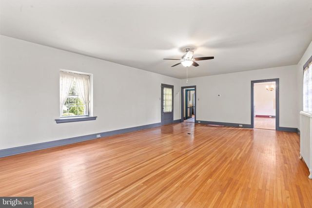 980 NORTHERN AVE, Hagerstown, MD 21742