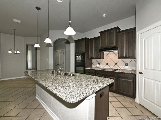 8822 STUDY BUTTE, San Antonio, TX 78245