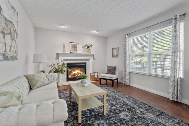 8536 Robbins Loop Drive, Reynoldsburg, OH 43068