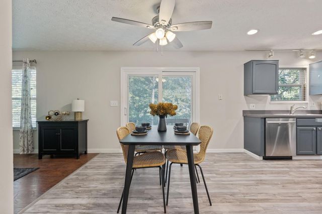 8536 Robbins Loop Drive, Reynoldsburg, OH 43068