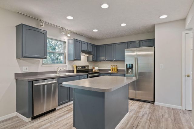 8536 Robbins Loop Drive, Reynoldsburg, OH 43068