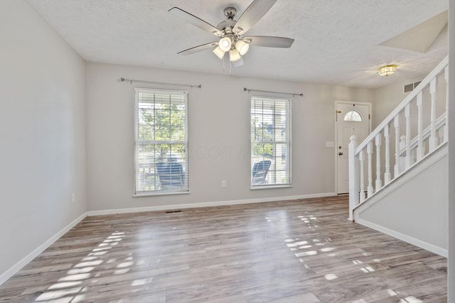 8536 Robbins Loop Drive, Reynoldsburg, OH 43068