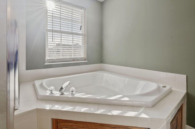 8536 Robbins Loop Drive, Reynoldsburg, OH 43068