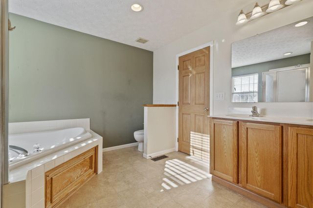 8536 Robbins Loop Drive, Reynoldsburg, OH 43068