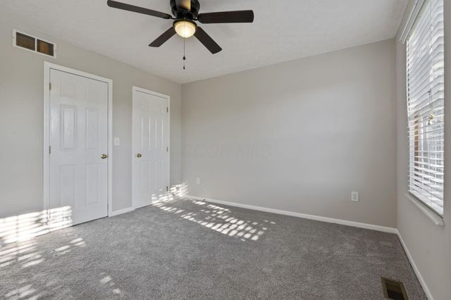 8536 Robbins Loop Drive, Reynoldsburg, OH 43068