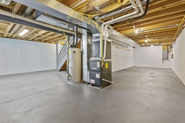 8536 Robbins Loop Drive, Reynoldsburg, OH 43068