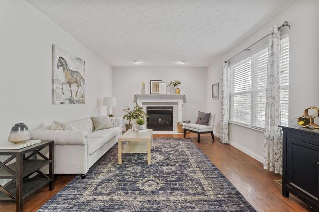 8536 Robbins Loop Drive, Reynoldsburg, OH 43068