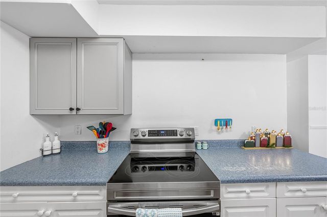 6016 TAVENDALE DRIVE, Orlando, FL 32809