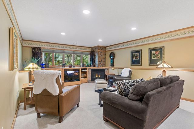11236 W River Road, Champlin, MN 55316