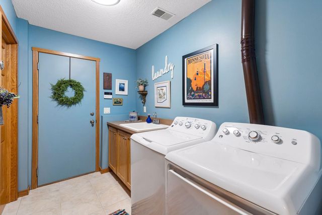 11236 W River Road, Champlin, MN 55316