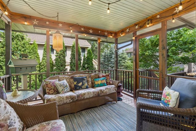 11236 W River Road, Champlin, MN 55316