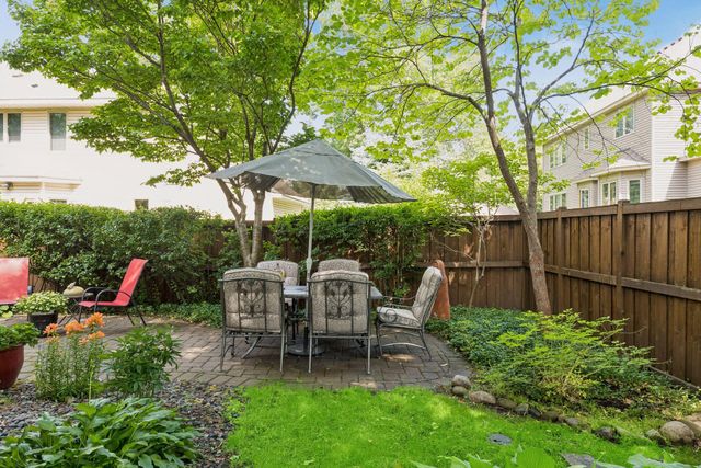 11236 W River Road, Champlin, MN 55316