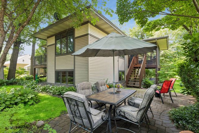 11236 W River Road, Champlin, MN 55316