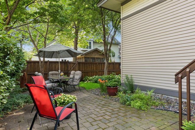 11236 W River Road, Champlin, MN 55316
