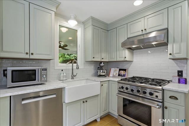 23 Cook Street, Washington, CT 06794