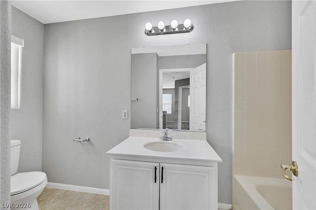 340 SILVERADO PINES Avenue ., Las Vegas, NV 89123