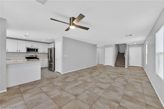 340 SILVERADO PINES Avenue ., Las Vegas, NV 89123