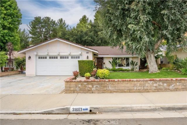 31607 Hipshot Drive, Castaic, CA 91384