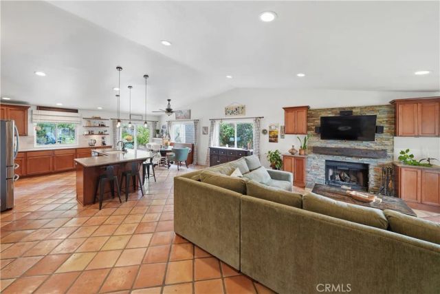 31607 Hipshot Drive, Castaic, CA 91384