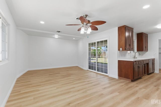 4108 Wood Lane, Bakersfield, CA 93309
