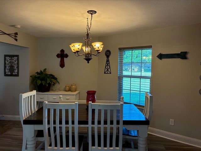 105 Elm Drive, Oak Leaf, TX 75154