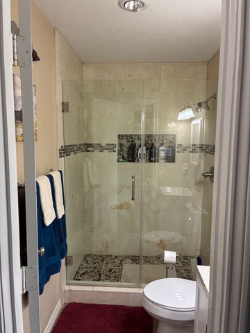 105 Elm Drive, Oak Leaf, TX 75154
