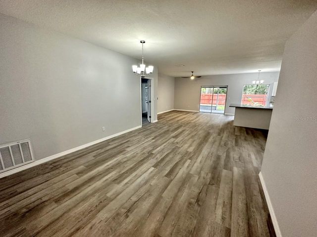 813 PONDEROSA PINE COURT, Orlando, FL 32825