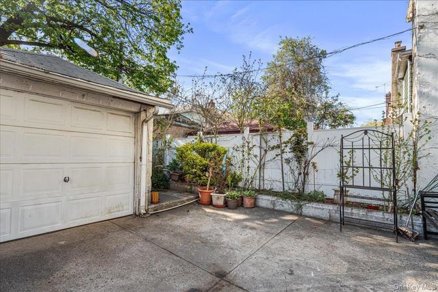 540 E 52nd Street, Brooklyn, NY 11203