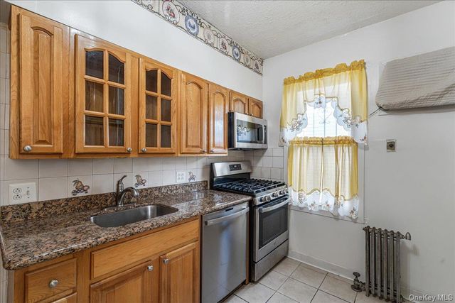 540 E 52nd Street, Brooklyn, NY 11203