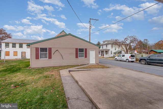 477 NORTH ST, Millersburg, PA 17061