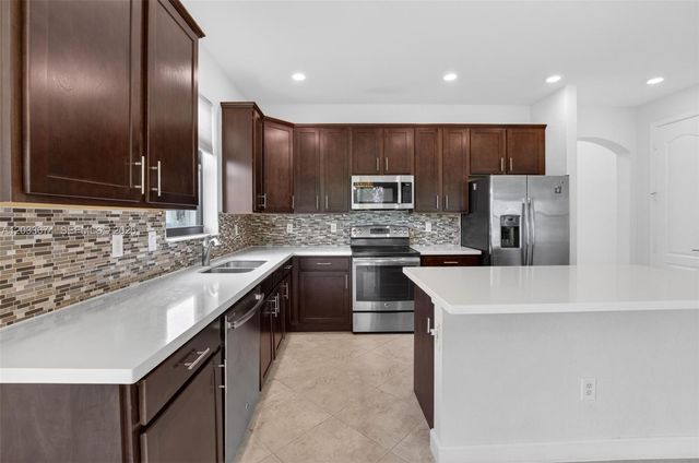 5836 Sandbirch Way, Lake Worth, FL 33463